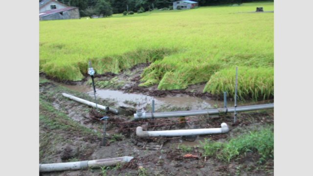 田んぼに土砂が流入する被害(福島県西郷村)