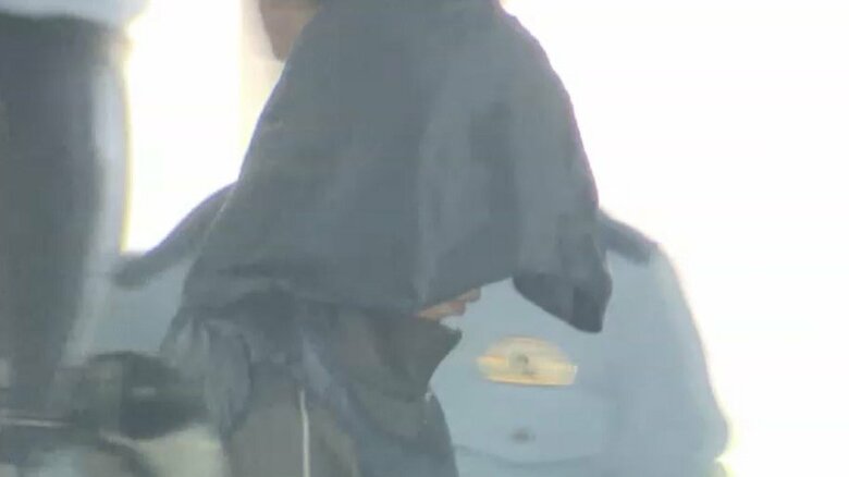 「カッとなって刺した」10カ所以上の刺し傷で失血死　強い殺意か　友人女性を殺害した疑いで36歳女を送検　福岡｜FNNプライムオンライン