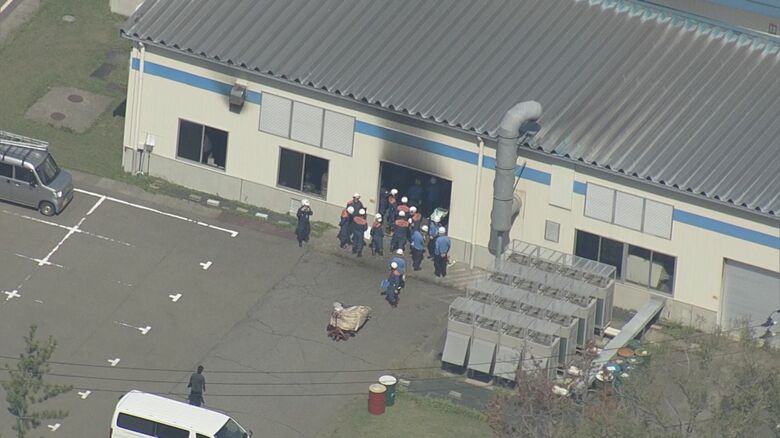 「煙充満し炎も」未明の“工場火災”…出火当時稼働中も従業員は避難しケガ人なし 新潟・上越市｜FNNプライムオンライン