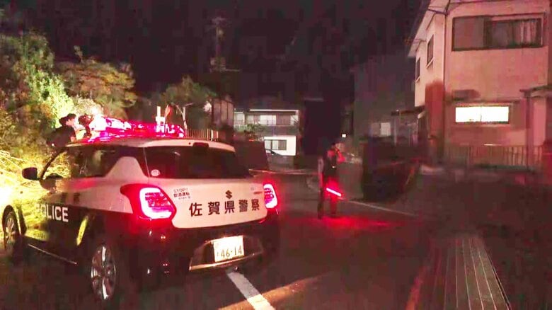 外国人とみられる男が刃物で切りつけ40歳娘が死亡、70代母親はケガ　男は現在も逃走中　佐賀・伊万里市｜FNNプライムオンライン