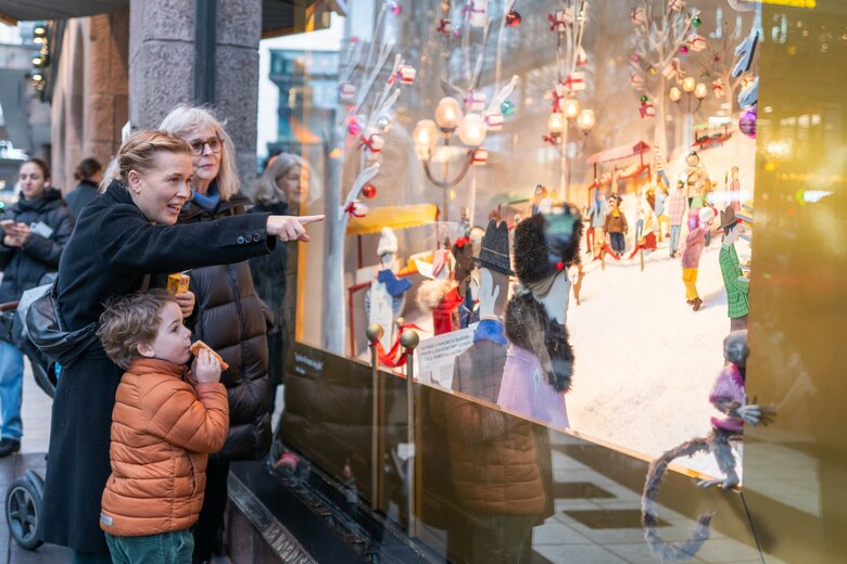 遊び心を忘れないクリスマスウィンドウ （撮影：中島佑馬）