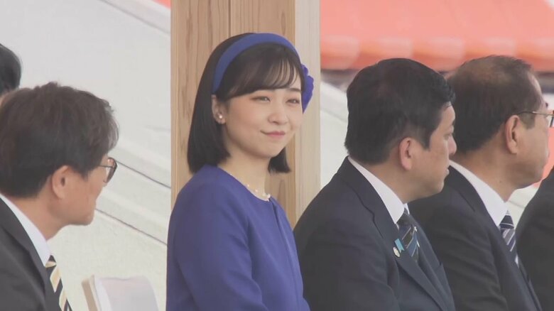 国体の陸上競技を初めて観戦される佳子さま