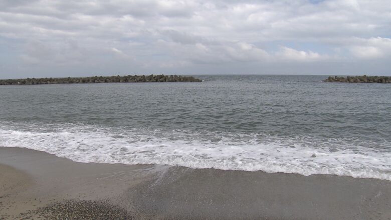 瀬波温泉海水浴場