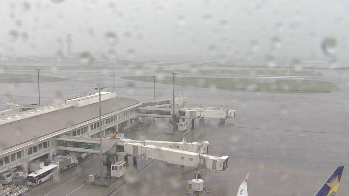 【沖縄中継】最大瞬間風速45メートル予想 台風6号夜にかけて沖縄本島に最接近 沖縄県庁が業務停止など影響