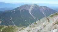 「登山者が滑落した」意識の無い状態で倒れている男性を発見　東京都杉並区の65歳男性が死亡　南アルプス仙丈ケ岳で遭難