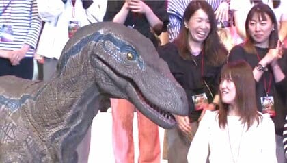 ジュラシック・パークで“企業研修”　USJがプログラムを提供開始　「普段から結束しているけど、さらに結束」