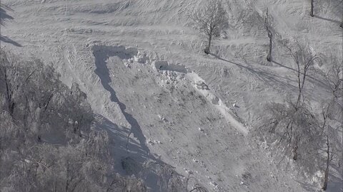 斑尾高原スキー場で雪崩　5人巻き込まれ4人ケガ　上級者向けコースで発生