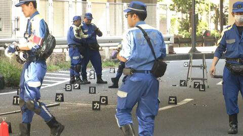 日本橋でひき逃げか　千葉県の46歳男性死亡　事情知るとみられる男性から聴取　現場に通報者と別の車のバンパーなど散乱　警視庁