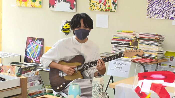 独学でエレキギターを作成した松尾達郎さん
