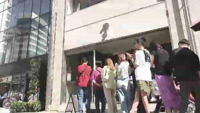 「I'm donut?」恒例の行列が