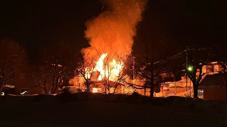 【速報】「建物から火が見える」北海道旭川市で住宅が炎上中｜FNNプライムオンライン