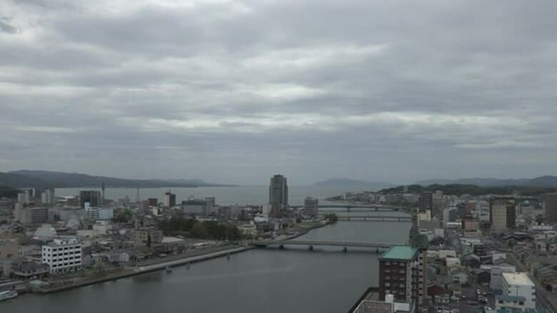 松江で26℃超の“暑さ”…前線の影響で夕方から天気崩れるも21日は回復　黄砂飛来に注意（島根）｜FNNプライムオンライン