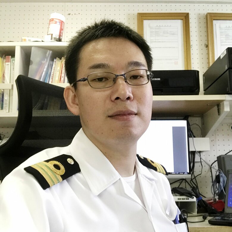 世界中の海で観測のサポートをしてきた村上さん