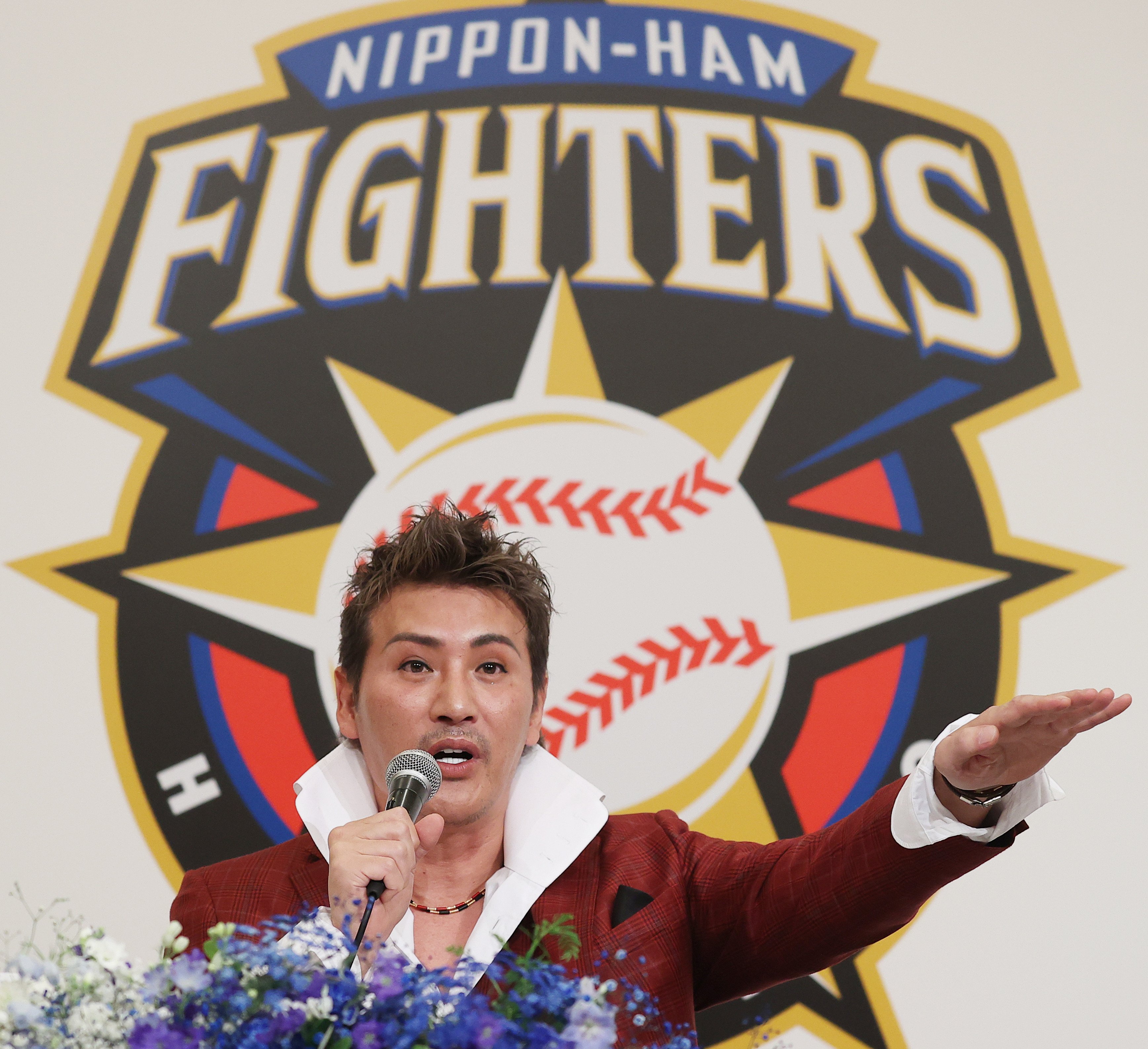 スター候補が育つまでは 僕が1番つけます 日ハム新庄剛志新監督が就任会見 全文 Fnnプライムオンライン プロ野球 日本ハムの新庄剛志新監督が4日 ｄメニューニュース Nttドコモ