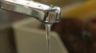 【夏の断水への備え】「洗濯も風呂にも入れない」ほぼ全世帯約1万3000戸に影響＿高齢者が感じた不便「水の袋を持つのが大変」→いざという時に“家庭用タンク”や非常用トイレ＆ラップも確認を〈北海道根室市〉