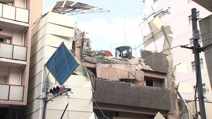 「聞いたことがない地響き」解体現場でがれきが崩落　けが人なし　歩道と車道の一部が通行不能に　東京・北区