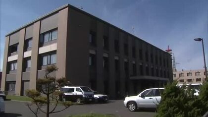 ”受け子”は16歳の男子高校生…詐欺の疑いで逮捕＿医療費還付金名目で90代女性からキャッシュカード3枚だまし取る_警察が詳しい経緯など調べる〈北海道警室蘭署〉