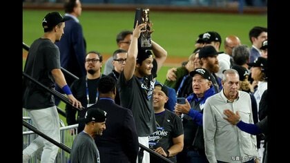 ドジャース2年連続ワールドシリーズ進出！二刀流先発の大谷翔平が好投&圧巻の3本塁打でMVPに
