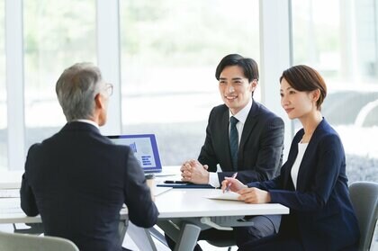 「外部の専門家」を活用した経験のある中企業経営者の7割以上が期待した成果を得られたと感じている!合同会社triが従業員数100名以下の会社の「外部の専門家の活用」に関する調査を実施!