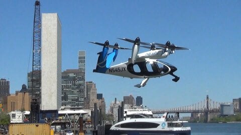 ニューヨークで「空飛ぶタクシー」実証実験　JFK空港からマンハッタンを10分で移動へ　年内運行目指す