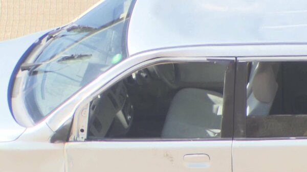 「友人3人で運転」埼玉栄高校のグラウンドで車横転…高校2年の男子生徒が死亡 運転していた生徒ら2人はケガなし|FNNプライムオンライン