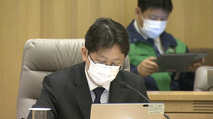 大曲氏は、感染者数の減少傾向の鈍さを指摘した。
