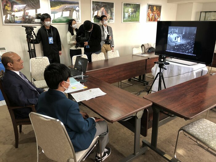 サンフランシスコ講和会議での故ジャヤワルダナ元大統領の演説映像を一緒に観賞