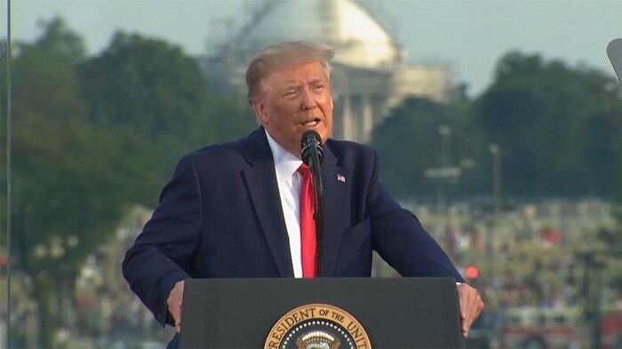 大規模花火大会を強行 大統領選へトランプ氏アピール
