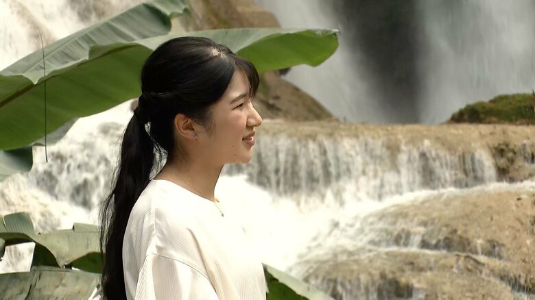 観光名所「クワンシーの滝」を訪問された（11月20日）