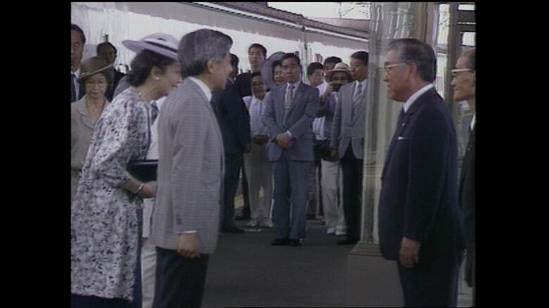 那須塩原駅に到着された天皇・皇后両陛下（栃木・那須塩原市）