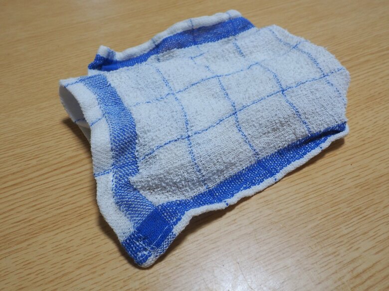 濡れたふきんの雑菌は繁殖しやすい（画像はイメージ）