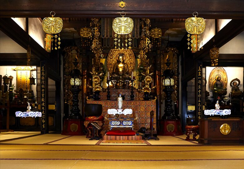 二号機仏三尊敬（撮影：町田益宏さん　提供：三浦耀山さん）