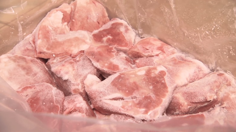 ドッグウェアの専門店がシカ肉の有効活用を模索