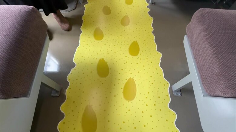 砂丘を歩いた跡？