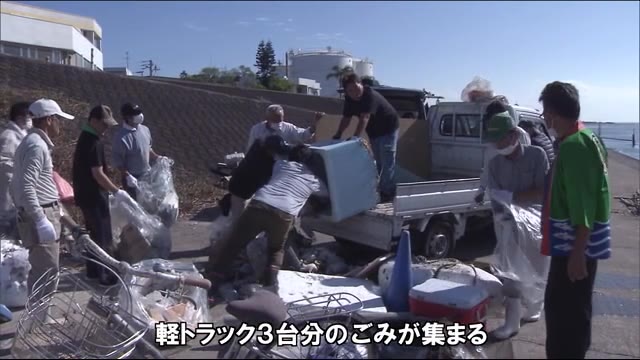 川をきれいに 内水面漁協が小型船舶で大淀川河川清掃 宮崎市