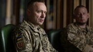 ウクライナ軍総司令官が解任　国民人気の前国防相と対立　後任に43歳ドラパティ氏