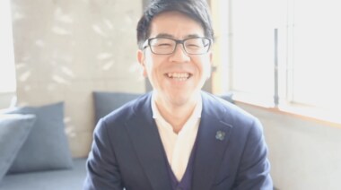 「目開けたら被さってきた」就寝中の男性を刃物で襲う…面識もないジム経営の男がなぜ?