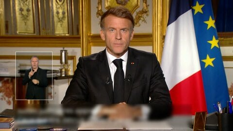 フランス全土で大規模デモ　マクロン大統領“責任厳しく追及