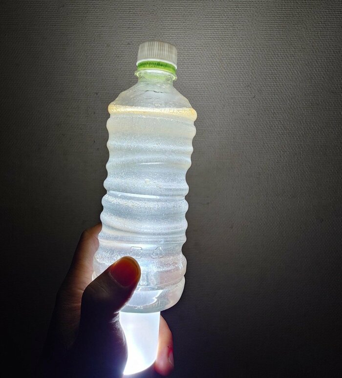 油を混ぜると明るさは増す