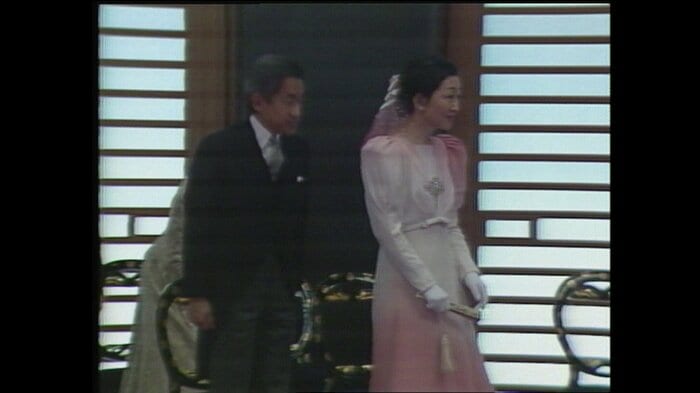 「加冠の儀」の主催者である皇太子ご夫妻
