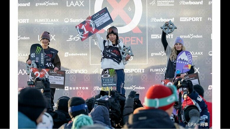 メダル期待の村瀬心椛選手らスノボー日本代表が現地入り　2月5日から男子ビッグエア予選始まる【冬季五輪まで6日】｜FNNプライムオンライン