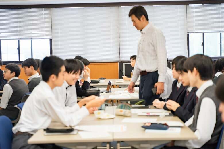高校生と地元企業で挑む“次の手”で、新たなものづくりの価値を探る。SDGsをテーマにした「身近な社会課題を解決する和菓子」づくりプロジェクト