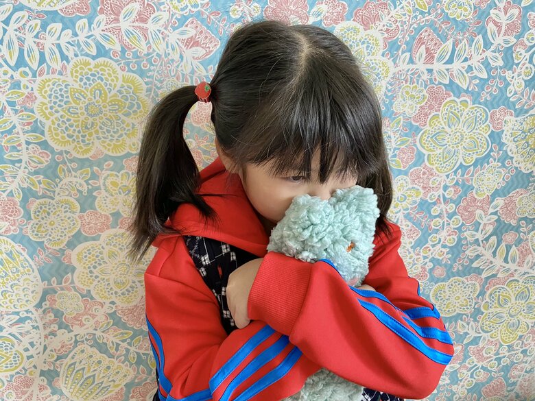 ぬいぐるみに「命を吹き込む」だっこ