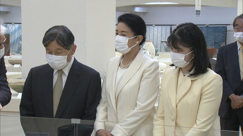 「日本工芸会」の作品展を鑑賞された天皇ご一家