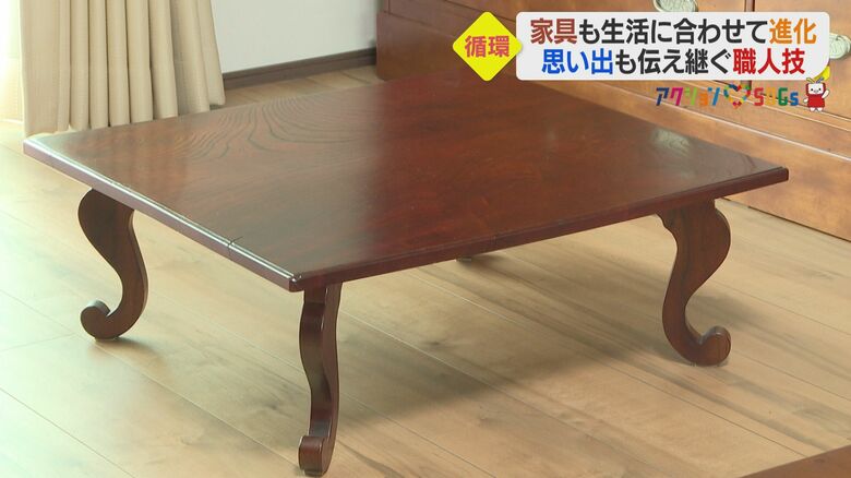 乾燥して白く変色し、反り上がった天板も新品のように