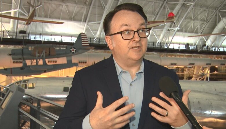 国立航空宇宙博物館の研究・学術担当副部長ジェレミー・キニー氏