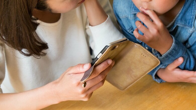 子どもがトラブルを打ち明けられる関係を（画像はイメージ）