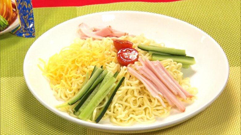 「明星 中華三昧 赤坂璃宮 涼麺」希望小売価格　197円