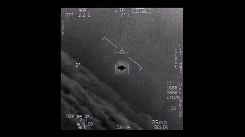 米海軍が赤外線カメラで撮影したUFOとみられる飛行物体（U.S. Navy）