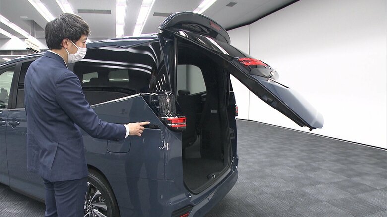 狭い場所でも開けられるバックドア